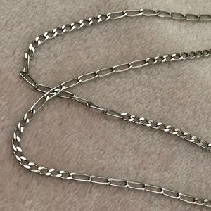 Silver Figaro style chain link necklace 21 inches